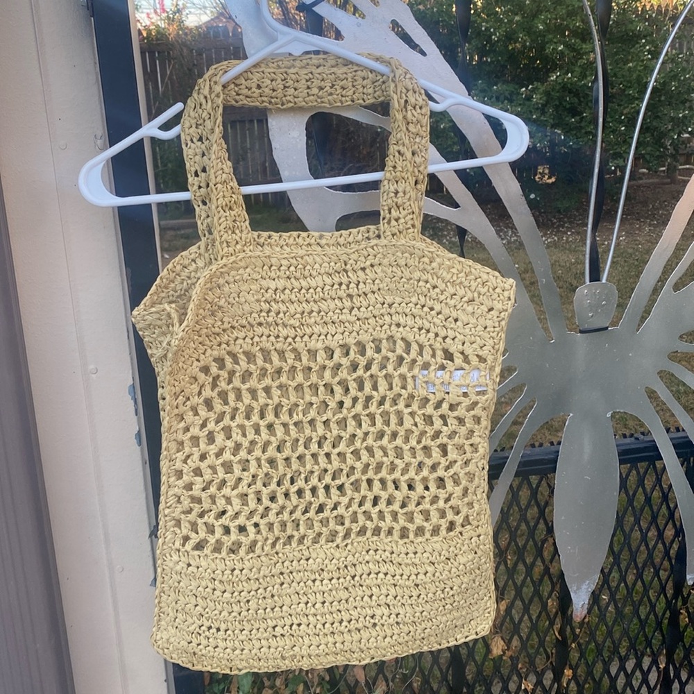 Old Navy brand new straw bag adorable